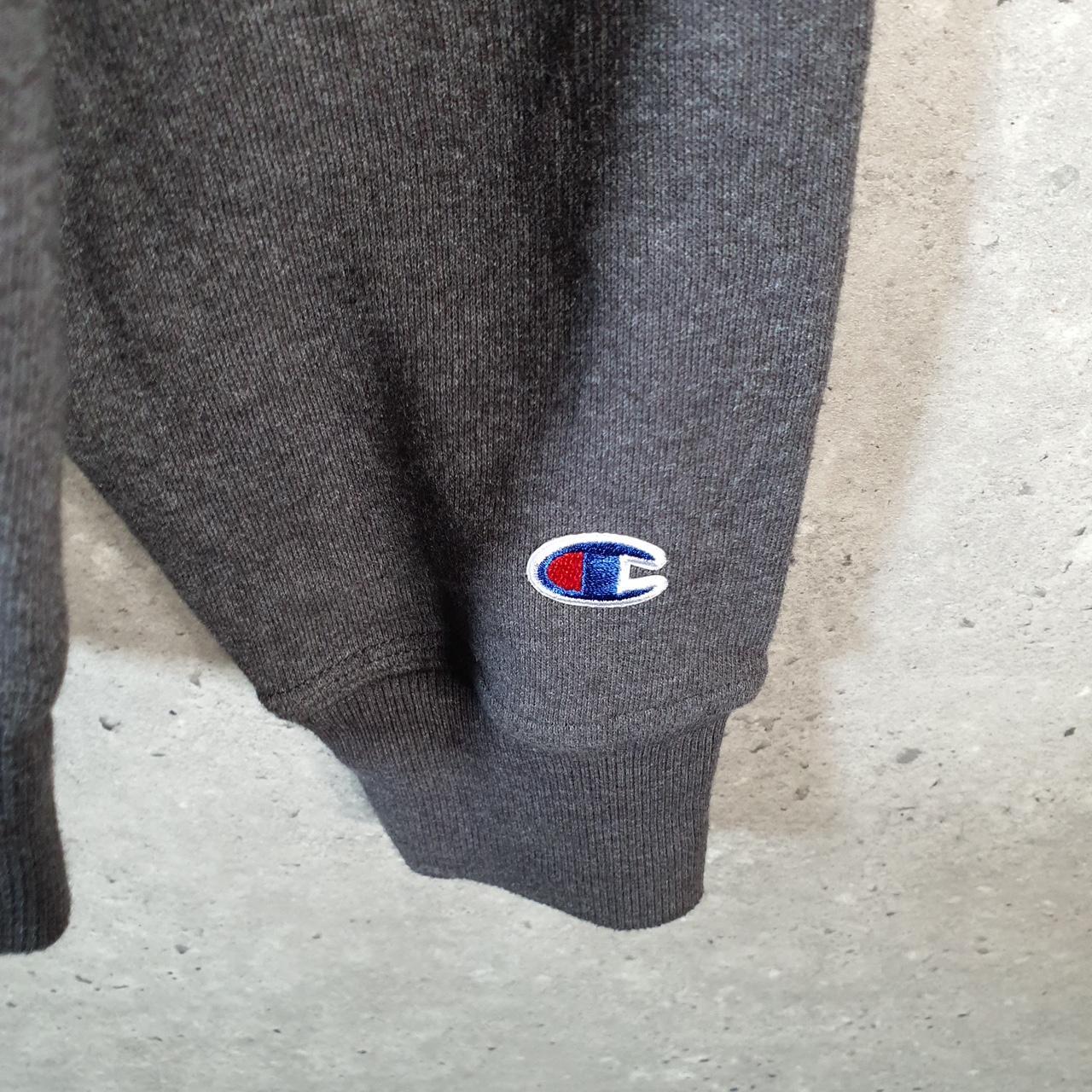 Vintage Champion Sweatshirt Men’s Small Grey USA Pullover Spellout Logo