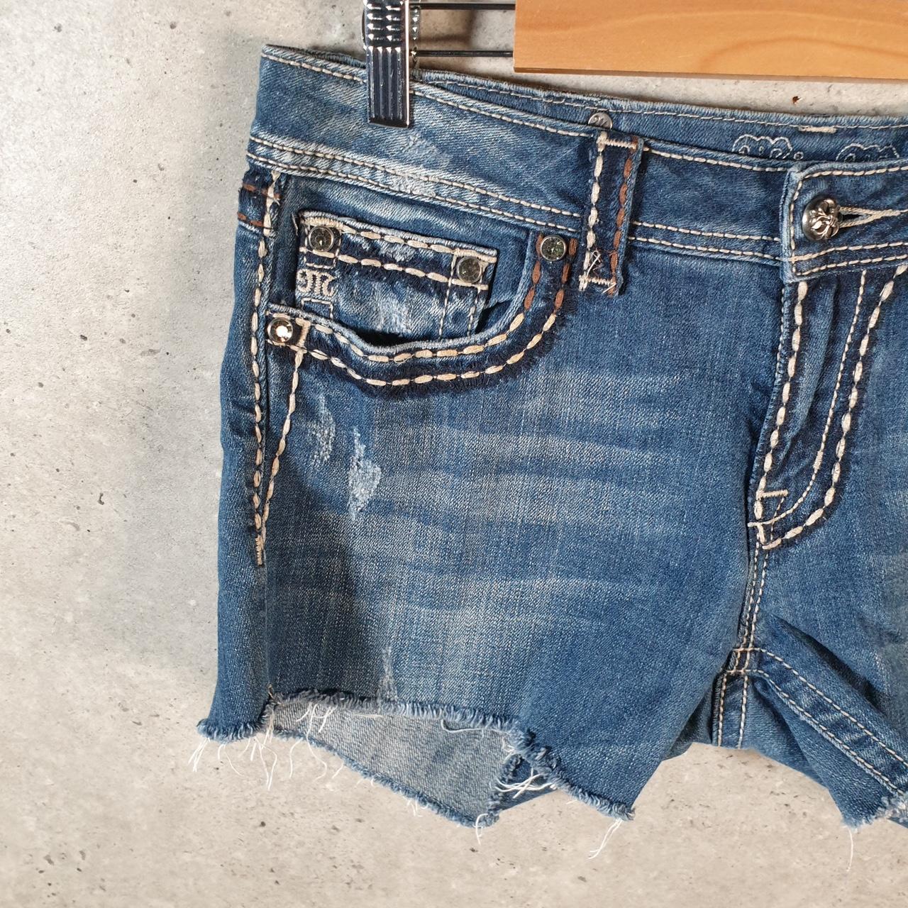 Vintage Miss Me Baggy Y2K Hip Hop Jeans Shorts Jorts Womens W32 Blue Denim Low Rise