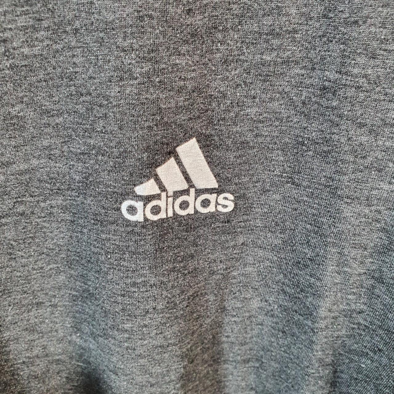 Vintage Adidas T Shirt Men’s Medium Grey Three Stripes Logo Athletic