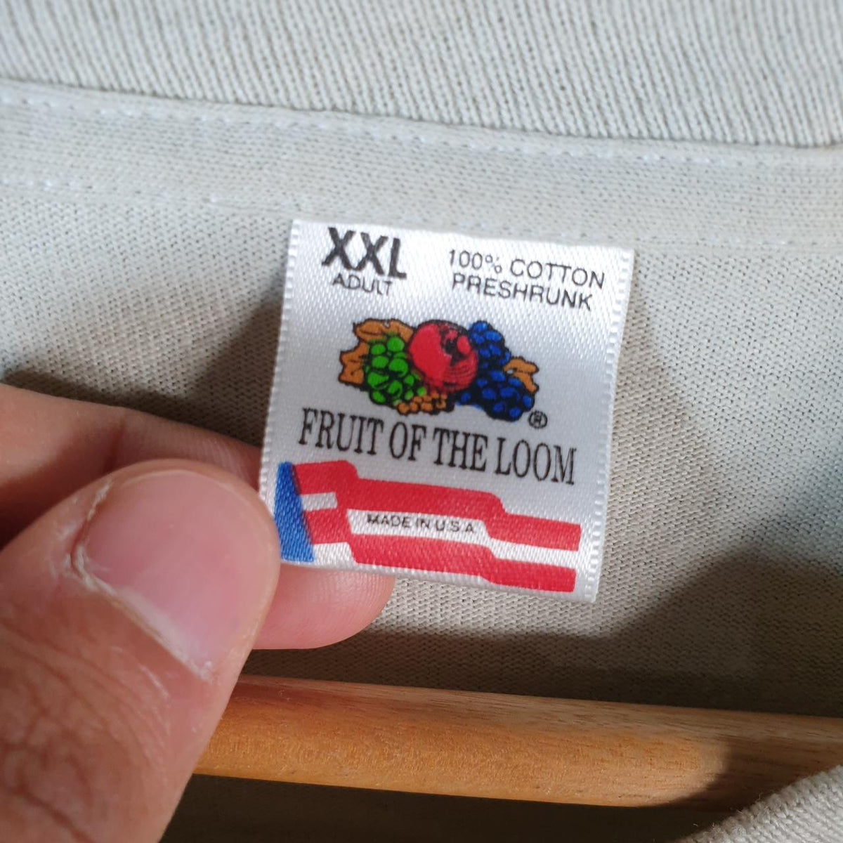 Vintage Fruit of the Loom Erin Mills Mall Walker 90s Single Stitch T Shirt Men’s 2XL Grey C7904