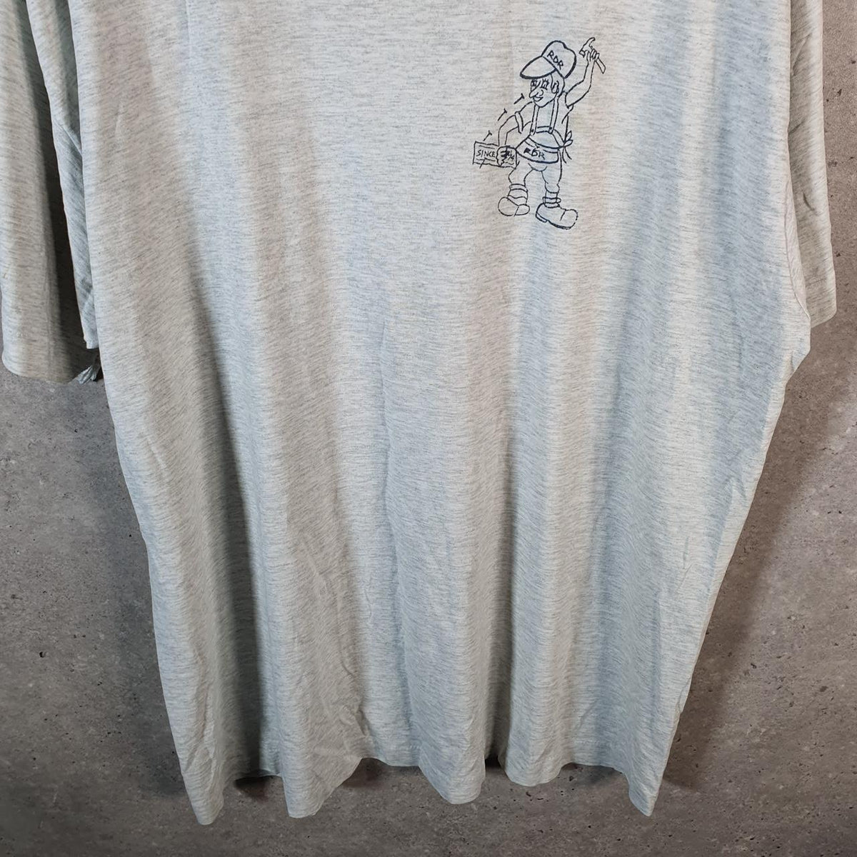 Vintage Best Fruit of the Loom CRDR Homes 90s USA Single Stitch T Shirt Men’s 2XL Grey Big Fish Vintage