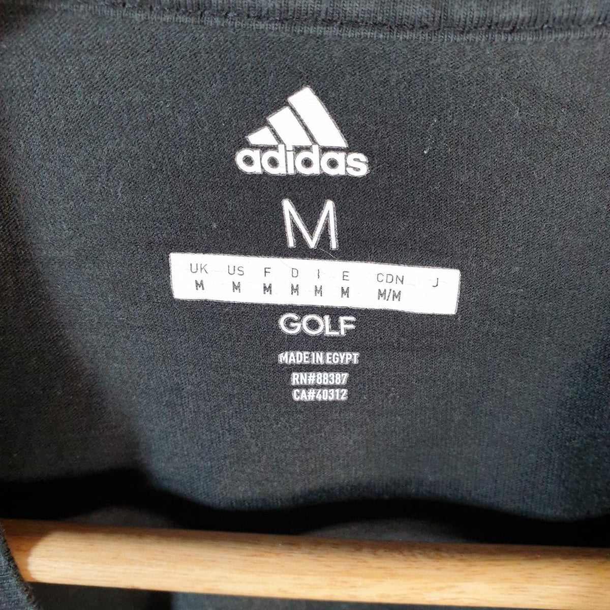 Vintage Adidas Golf T Shirt Shirt Men’s Medium Black Three Stripes Logo Athletic C9898