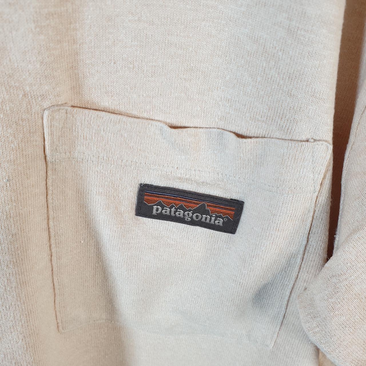 Vintage Patagonia Organic Cotton T Shirt Men’s Small Pink Regular Fit Spellout Logo