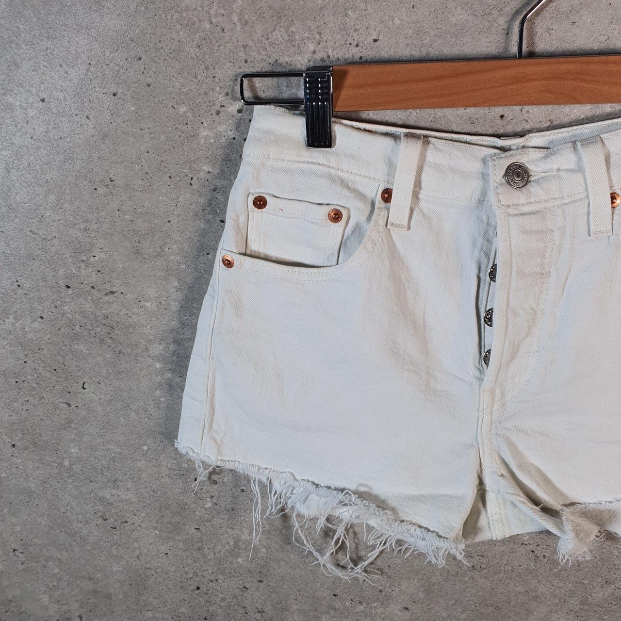 Vintage Levi’s 501 Cut Off Shorts Jorts Cargo Womens W25 White Relaxed Denim