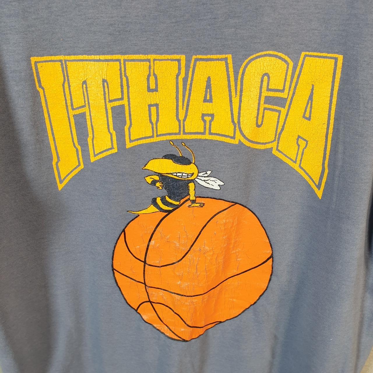 Vintage Fruit Of The Loom Ithaca Basketball 90s USA Single Stitch T Shirt Men’s Medium Grey