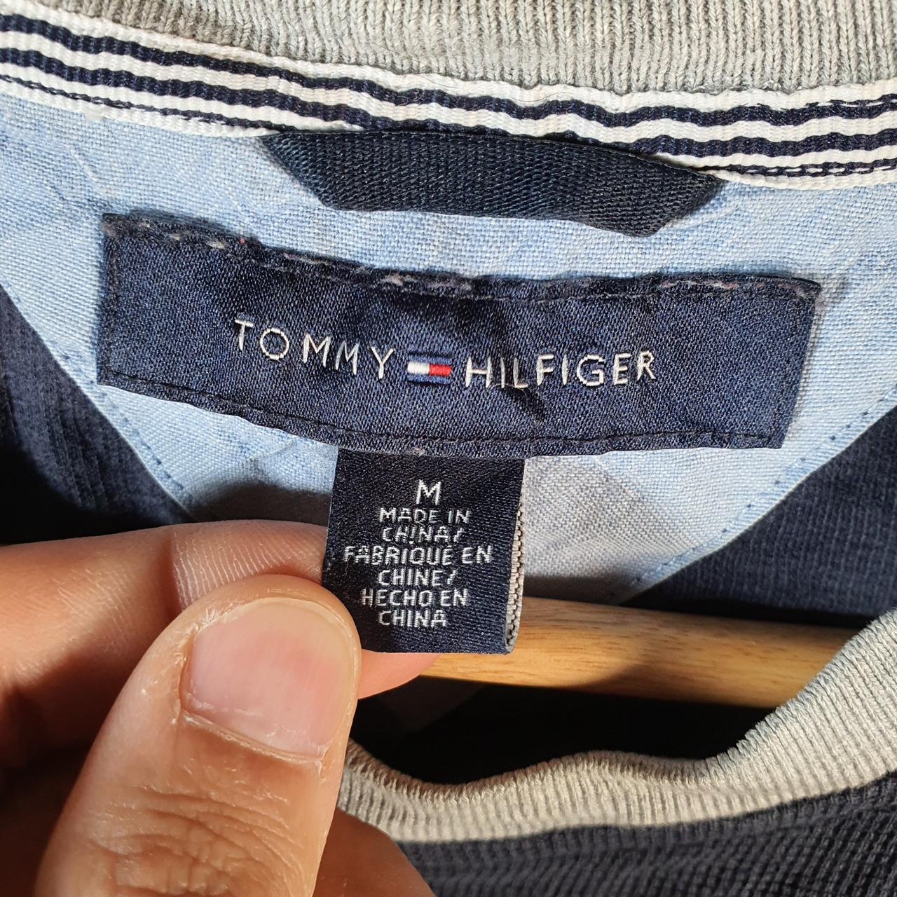 Vintage Tommy Hilfiger T Shirt Men’s Medium Navy Blue Classic Fit Embroidered Logo