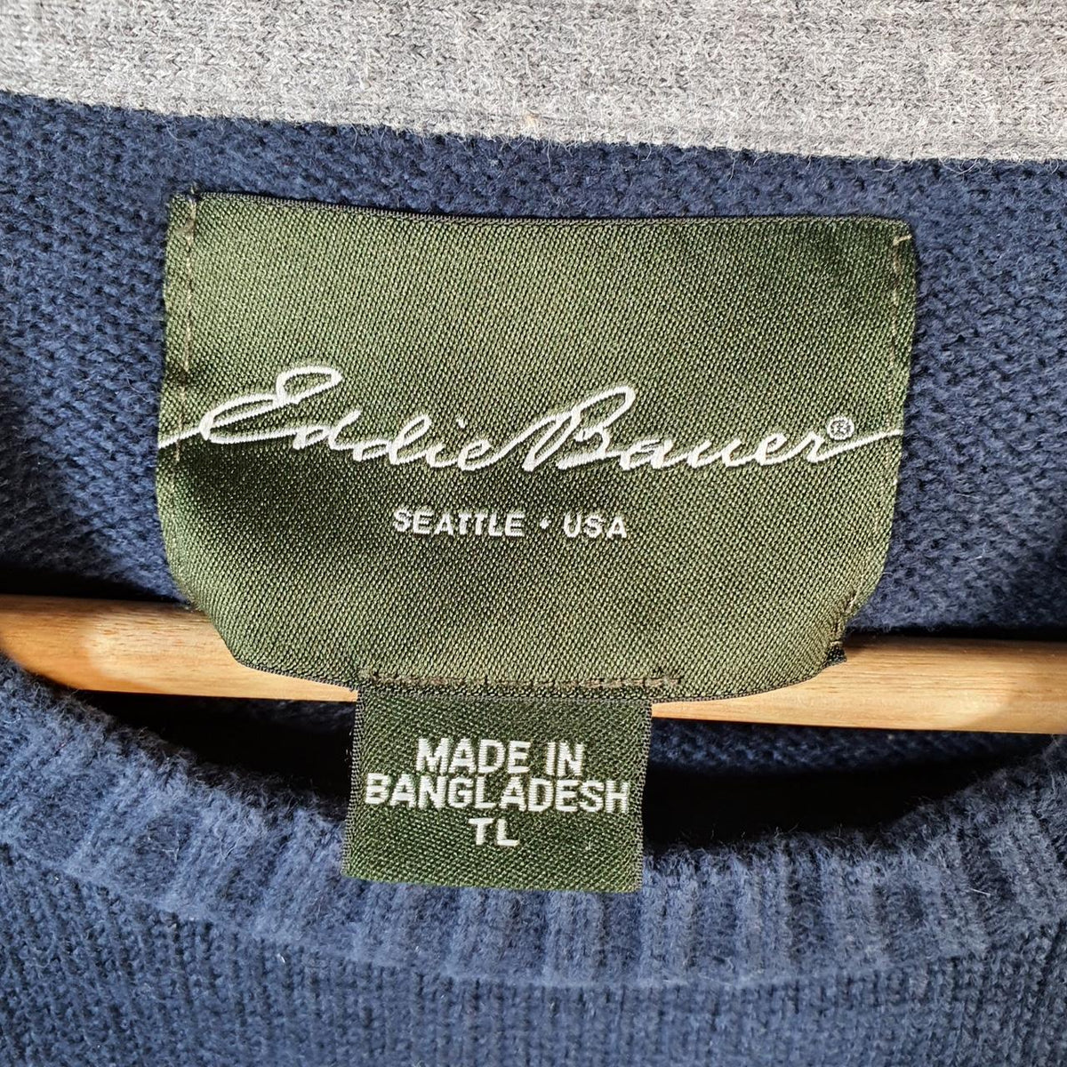 Vintage Eddie Bauer Knit Sweater Men’s Large Navy Blue Y2K Pullover