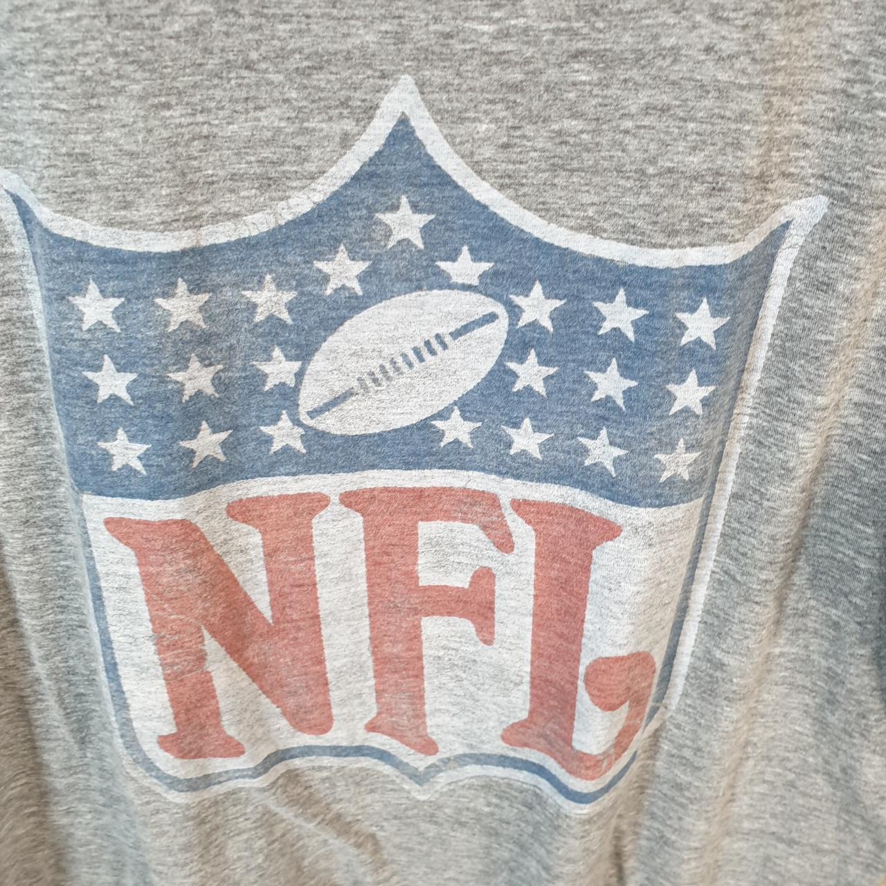 Vintage NFL Graphic T Shirt Men’s Large Grey Logo Pro Sport USA Athletic
