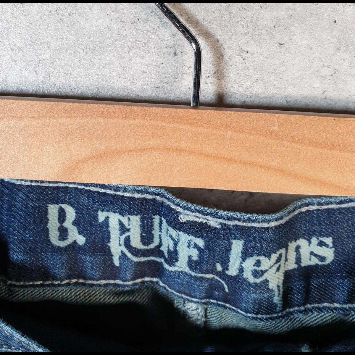 Vintage B Tuff Baggy Y2K Hip Hop Jeans Mens W42 L32 Blue Denim Embroidered Big Fish Vintage