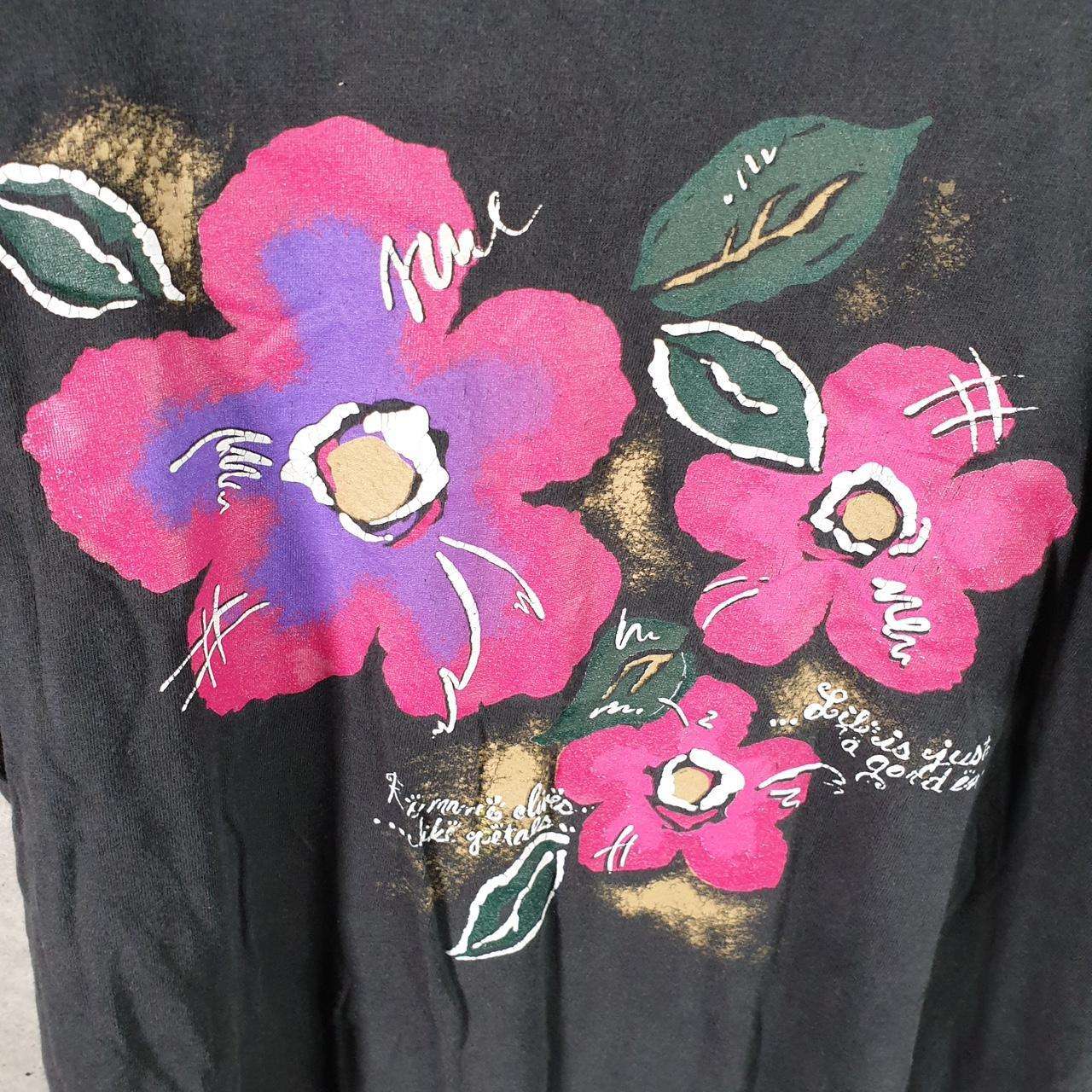 Vintage Hanes Her Way Flowers Graphic 90s USA Single Stitch T Shirt Womens XL Black Big Fish Vintage
