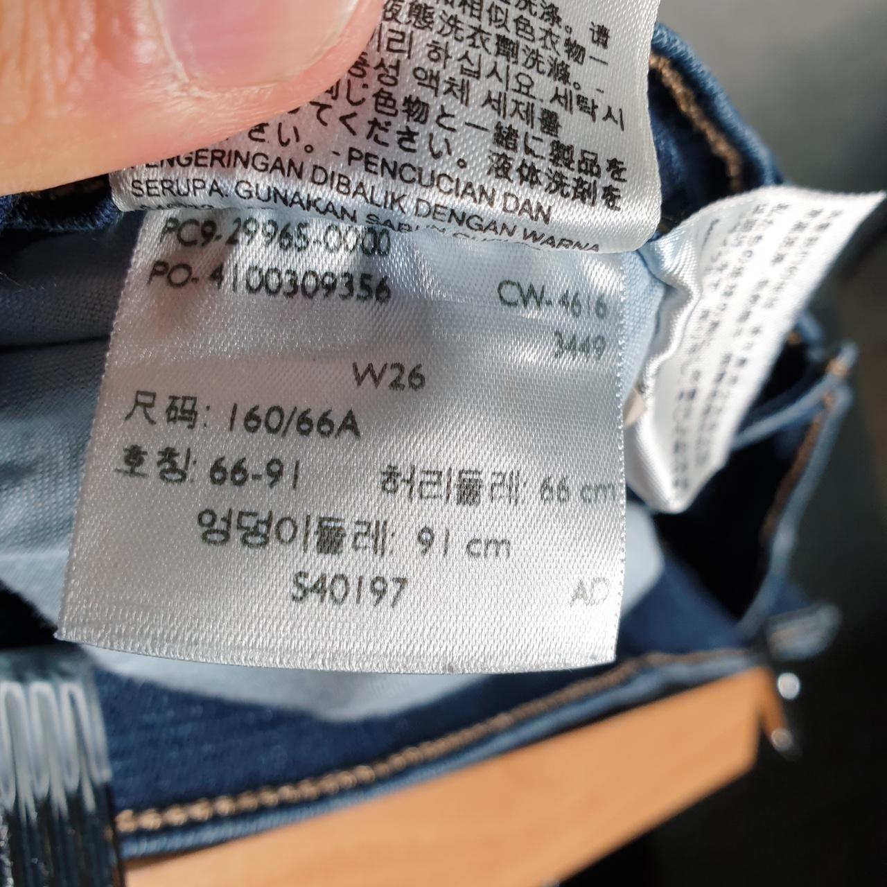 Vintage Levi’s Baggy Shorts Jorts Cargo Womens W26 Blue Relaxed Denim