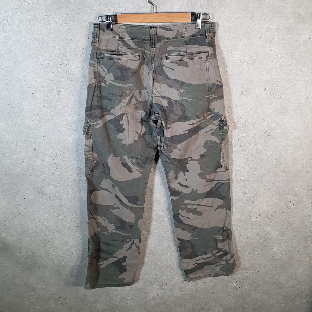 Vintage Wrangler Camouflage Army Cargo Trousers Mens W30 L30 Green RealTree Big Fish Vintage