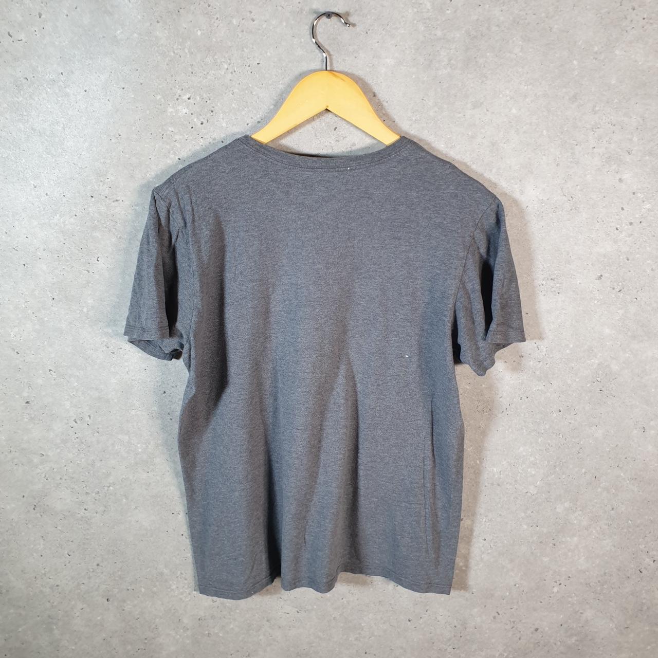 Vintage Nike T Shirt Shirt Men’s Medium Grey Logo Swoosh Athletic C9603