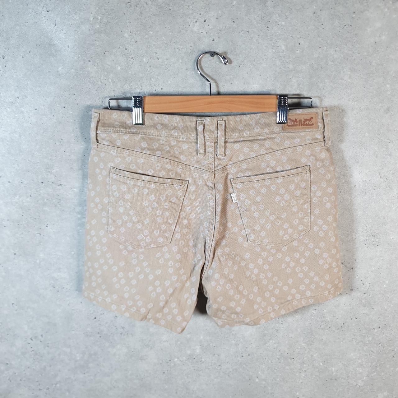 Vintage Levis All Over Print AOP Shorts Jorts Cargo Womens W30 Brown Relaxed Denim