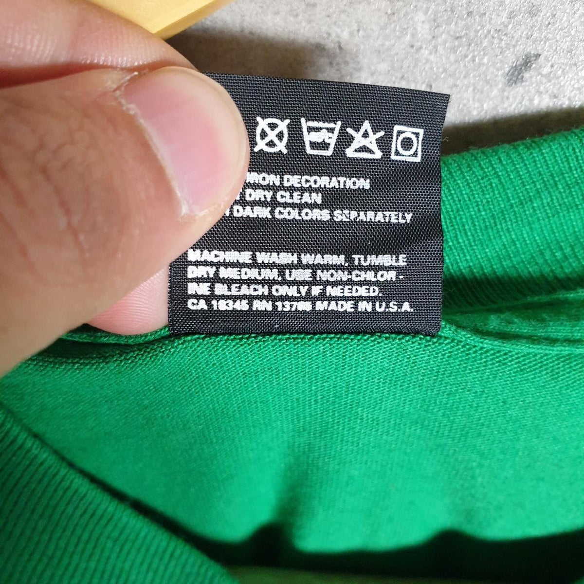 Vintage Fruit of the Loom Livingston Lions 90s USA Single Stitch T Shirt Men’s XL Green C9619