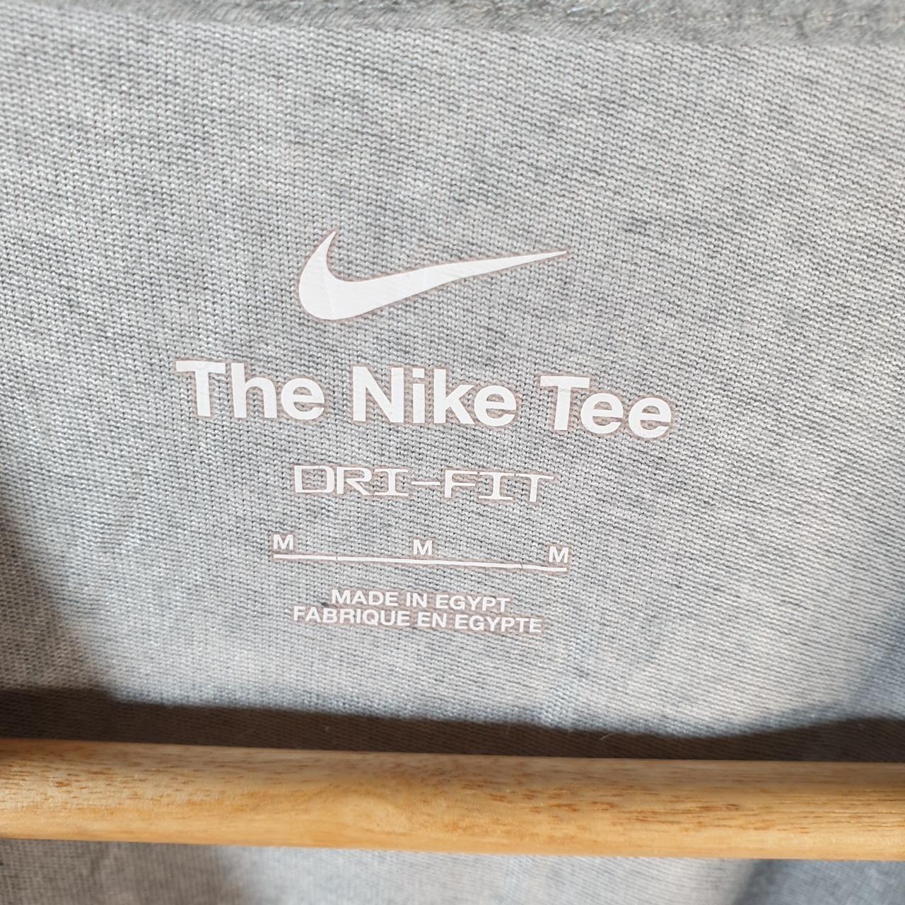 Vintage Nike Dri Fit T Shirt Men’s Medium Grey Logo Printed Swoosh Athletic