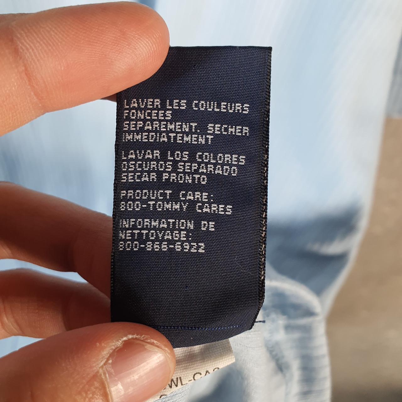 Vintage Tommy Hilfiger T Shirt Men’s Large Blue Striped Classic Fit Embroidered Logo