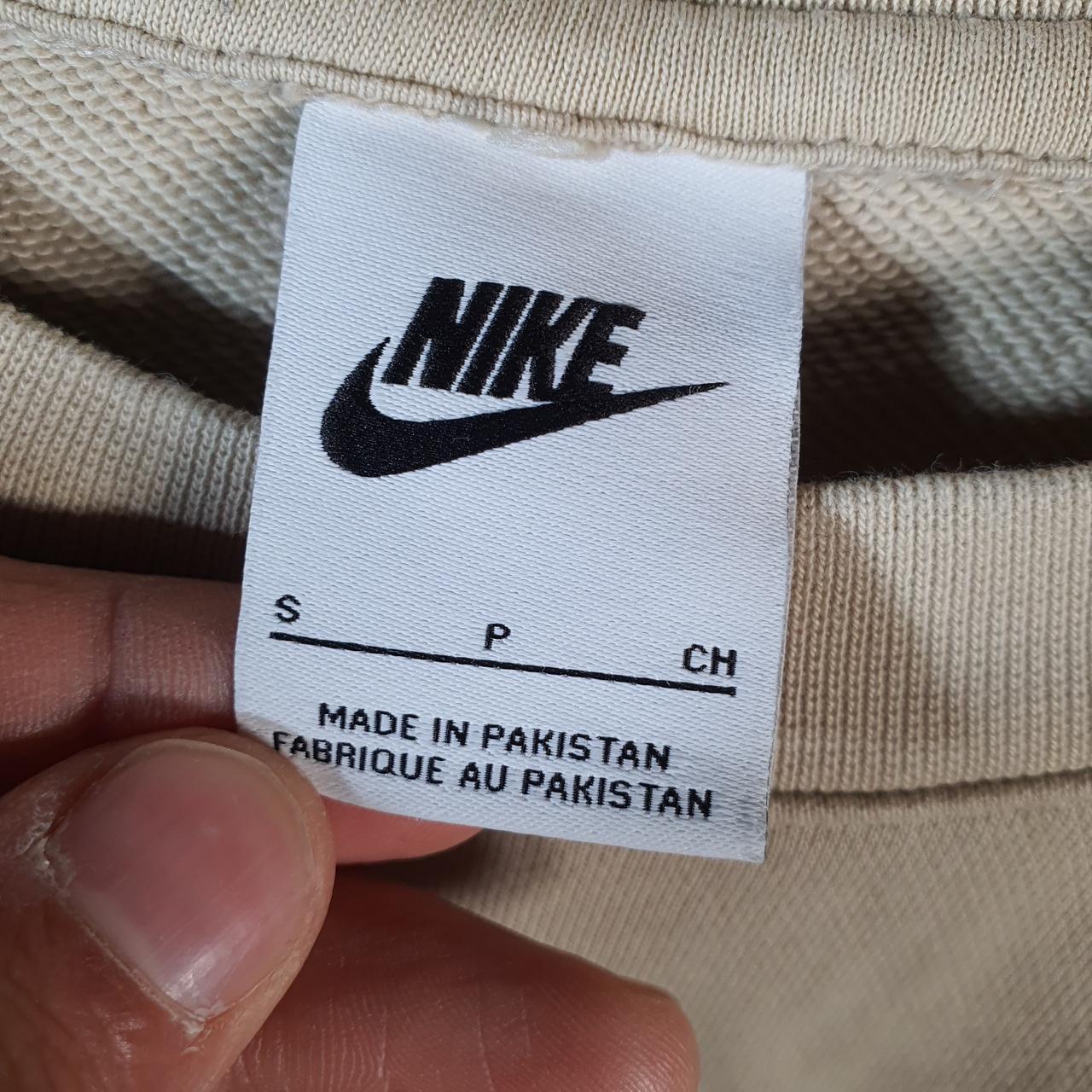 Vintage Nike Club Embroidered Sweatshirt Men’s Small Beige Swoosh Y2K Pullover Logo