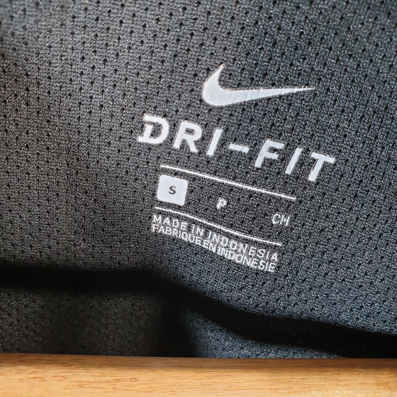 Vintage Nike Dri Fit Windbreaker Track Jacket Mens Medium Black USA Swoosh 1/4 Zip USA