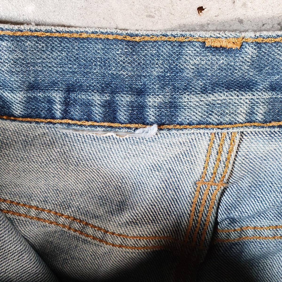 Vintage Carhartt Workwear Carpenter Jeans Mens W40 L32 Blue Denim Traditional Fit USA