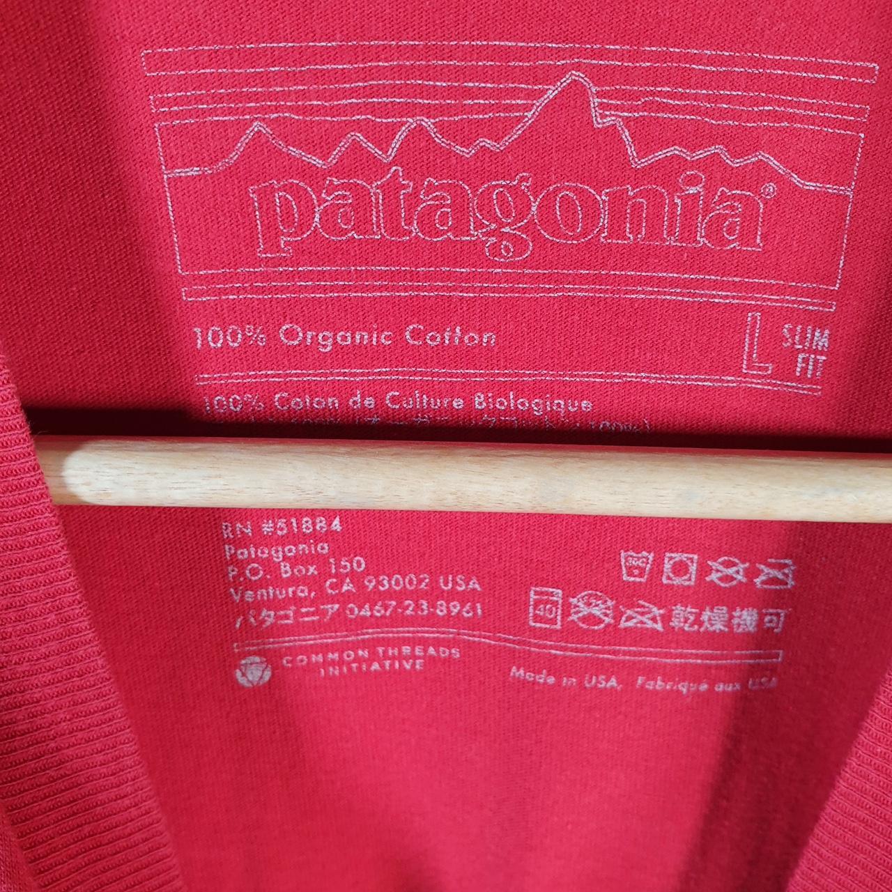 Vintage Patagonia Organic Cotton T Shirt Men’s Large Red Slim Fit Spellout Logo Big Fish Vintage