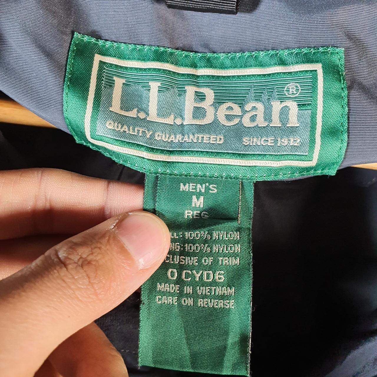 Vintage L.L. Bean Outdoors Nylon Jacket Mens Medium Black Waterproof Hooded