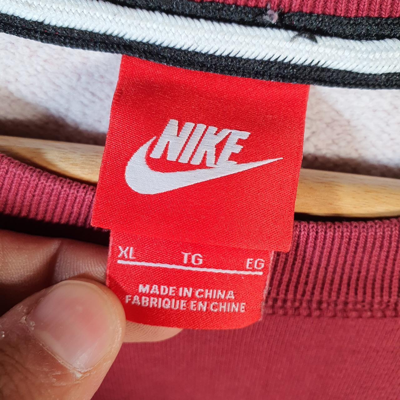 Vintage Nike Club Embroidered Sweatshirt Men’s XL Burgundy Swoosh Y2K Pullover Logo