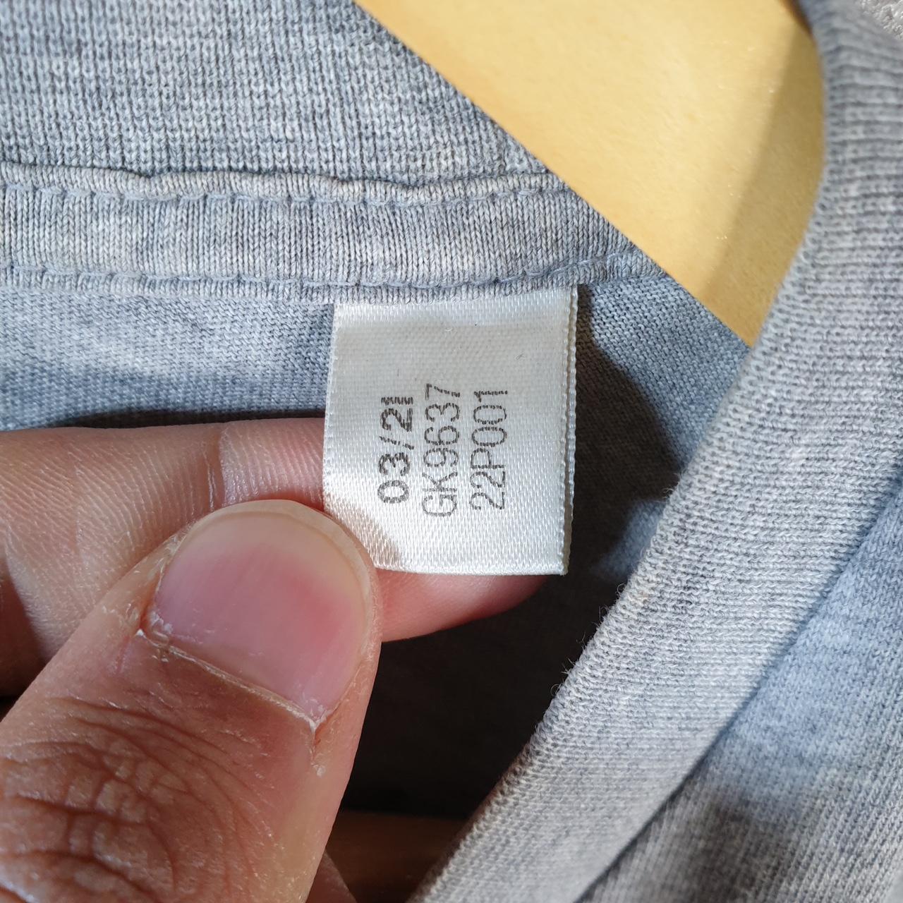 Vintage Adidas T Shirt Shirt Men’s XL Grey Three Stripes Logo Athletic C9920