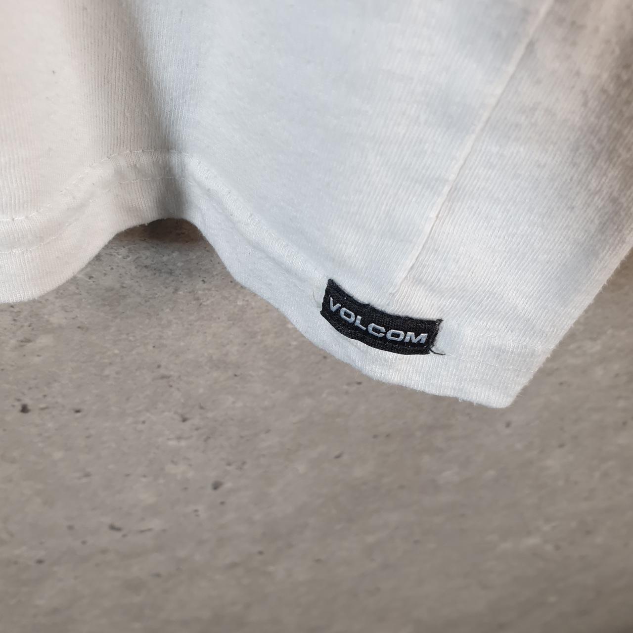 Vintage Volcom Y2K Spellout T Shirt Shirt Men’s Small White Logo Graphic