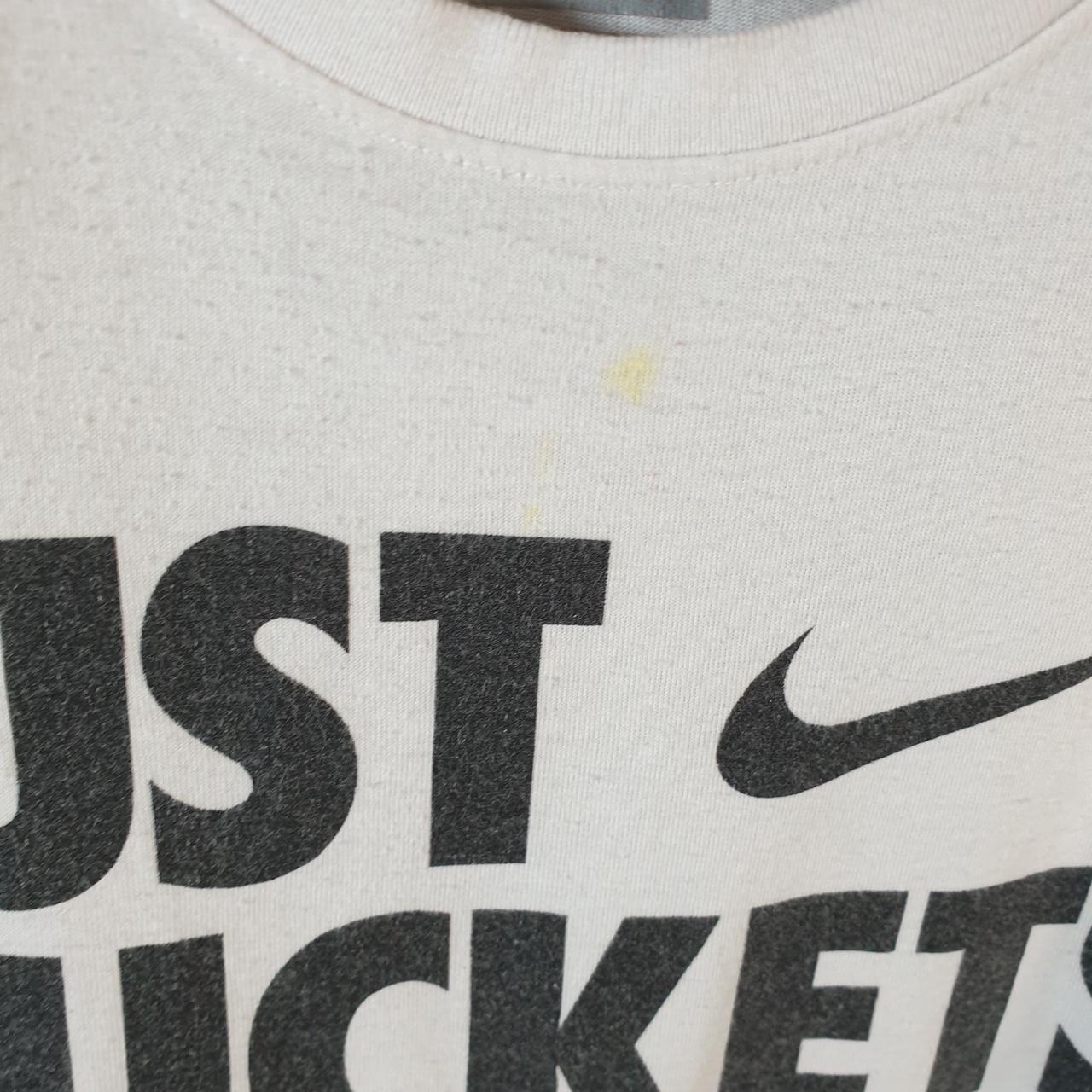 Vintage Nike Just Buckets Spellout T Shirt Men’s Large White Logo Swoosh Athletic