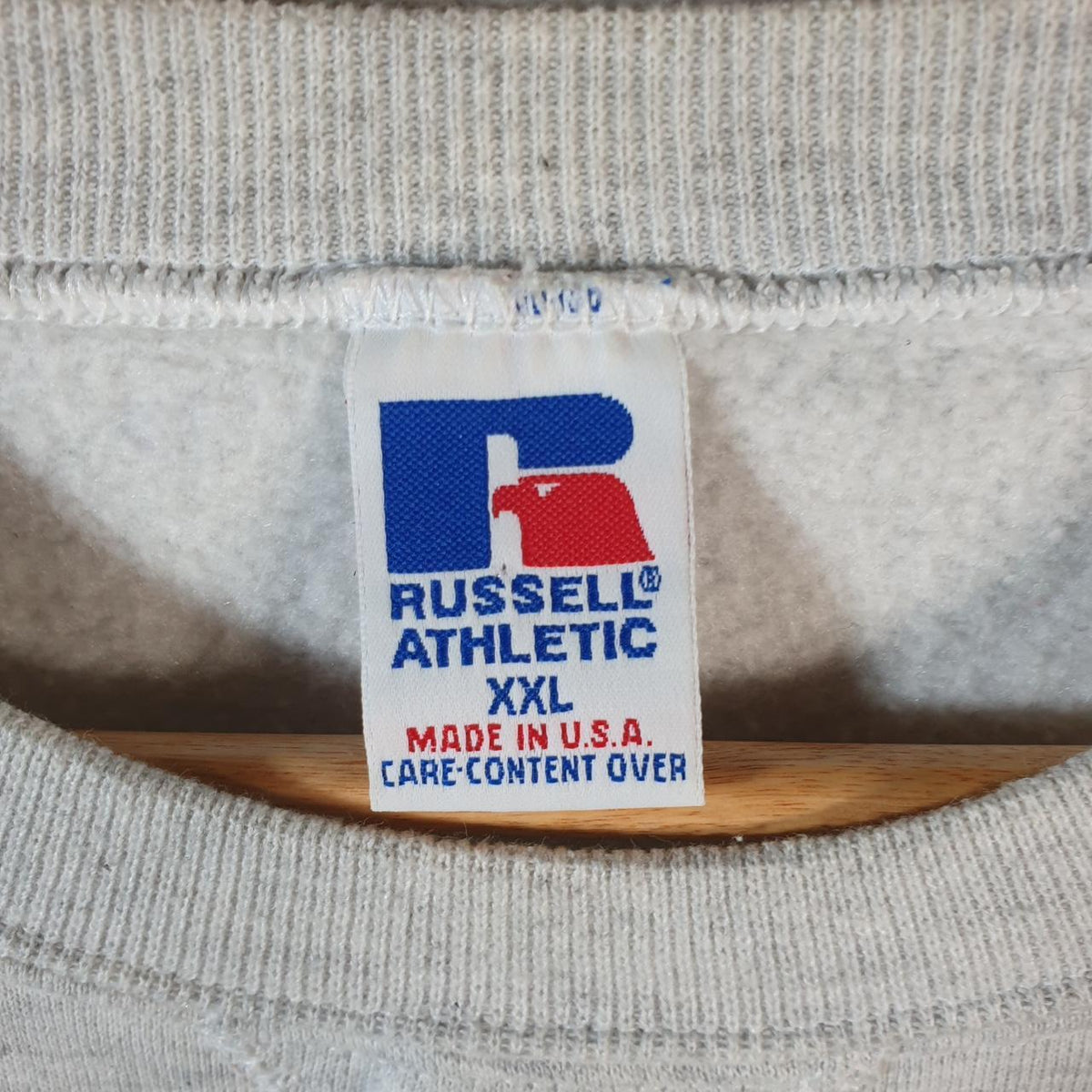 Vintage Russell Athletic Friends USA Sweatshirt Men’s 2XL Grey Pullover