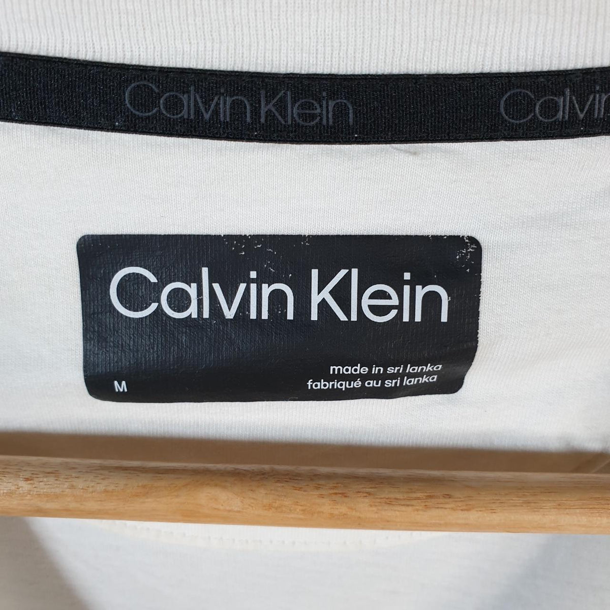 Vintage Calvin Klein Spellout Blank T Shirt Men’s Medium White Casual Sports