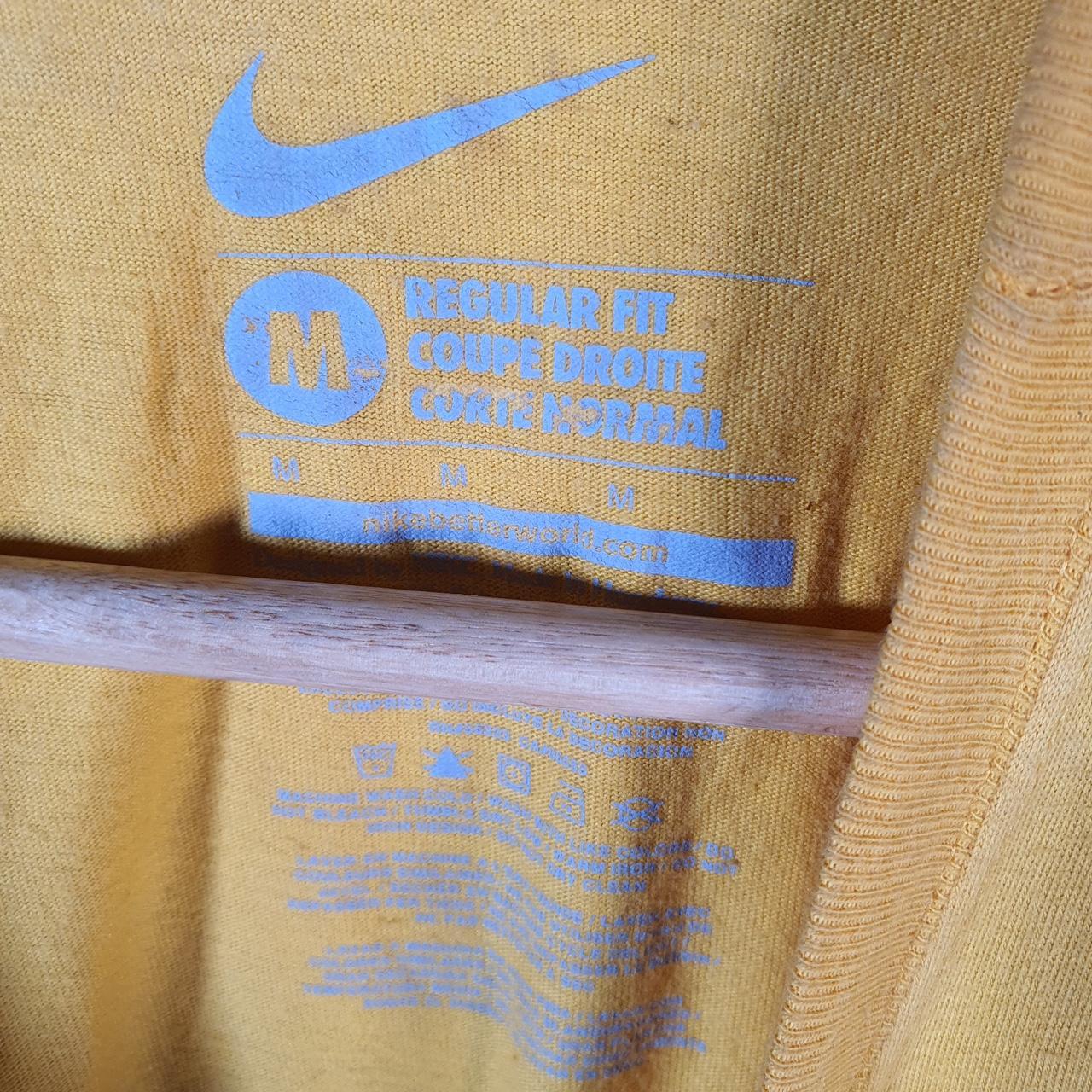 Vintage Nike Club Spellout T Shirt Mens Medium Yellow Logo Swoosh Athletic