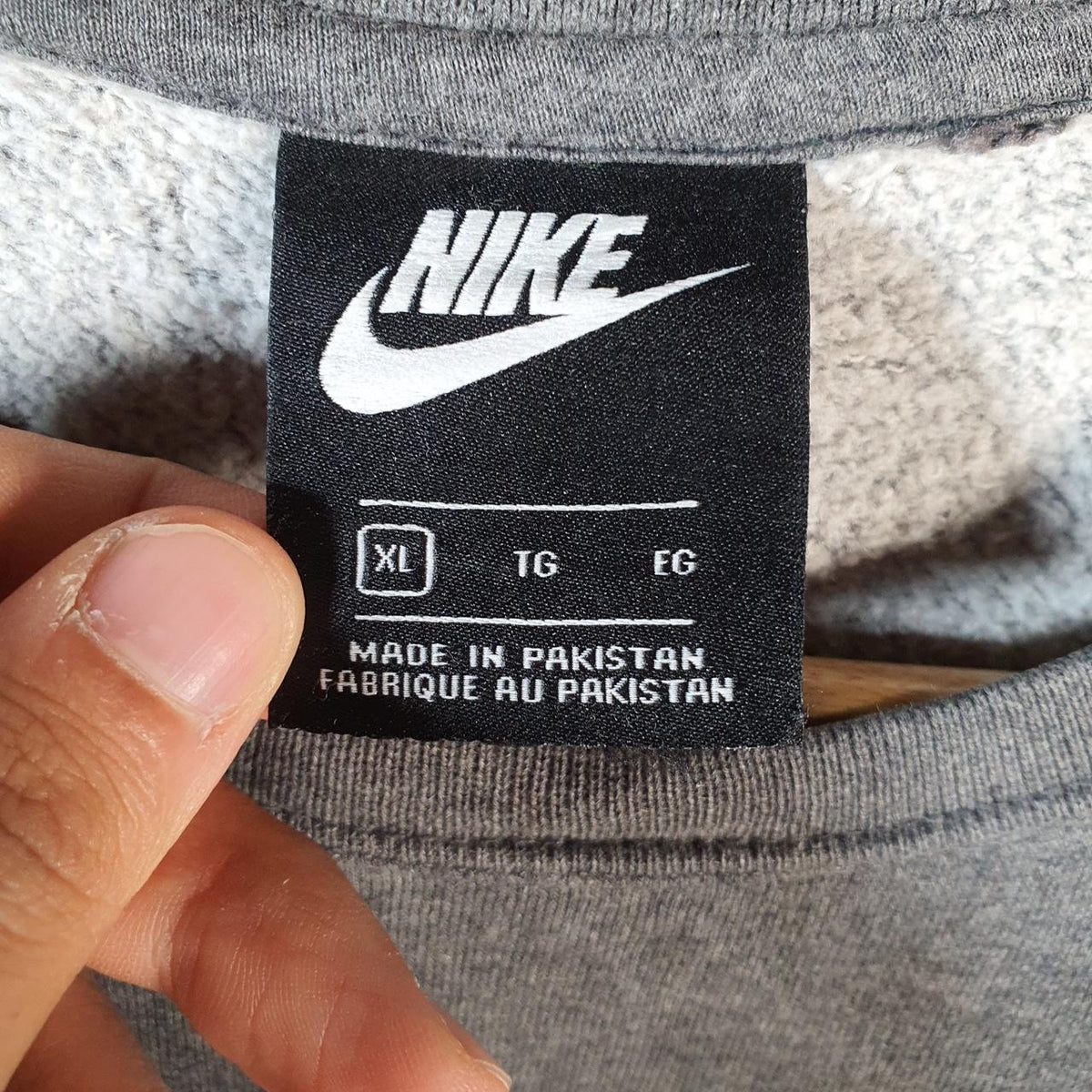 Vintage Nike Club Sweatshirt Mens XL Grey Swoosh Y2K Pullover Logo