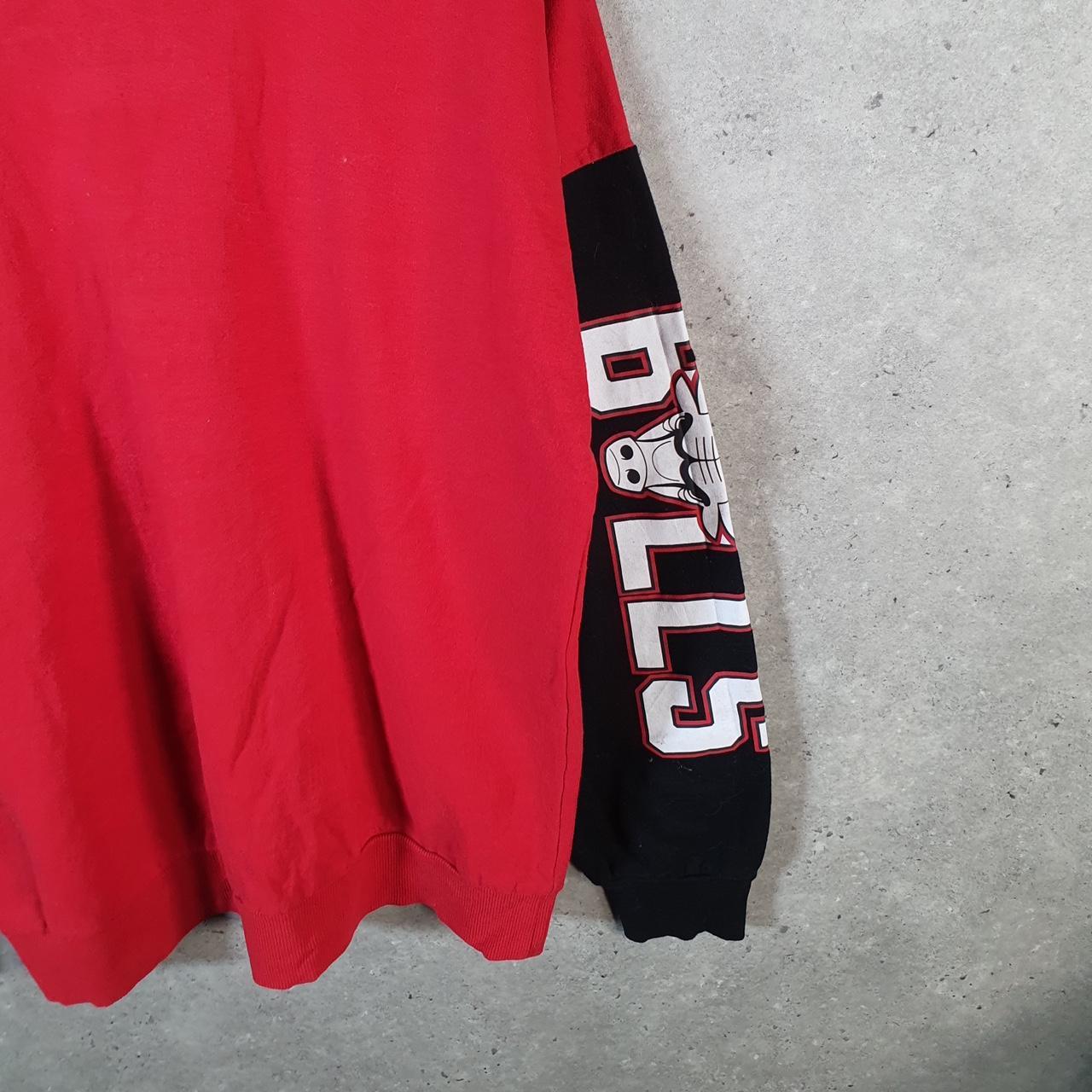 Vintage NBA Chicago Bulls Knit Sweater Men’s Medium Red Y2K Pullover American
