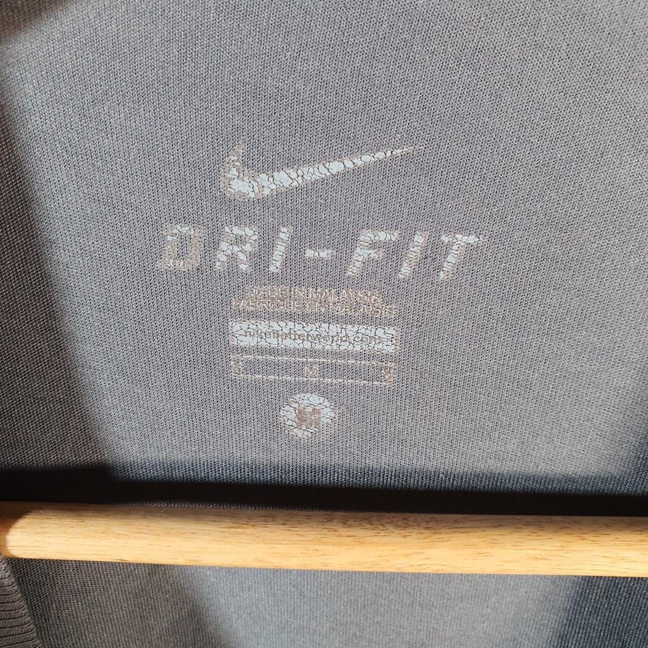 Vintage Nike Dri Fit Planet Area 72 T Shirt Mens Medium Grey Printed Logo Swoosh Athletic