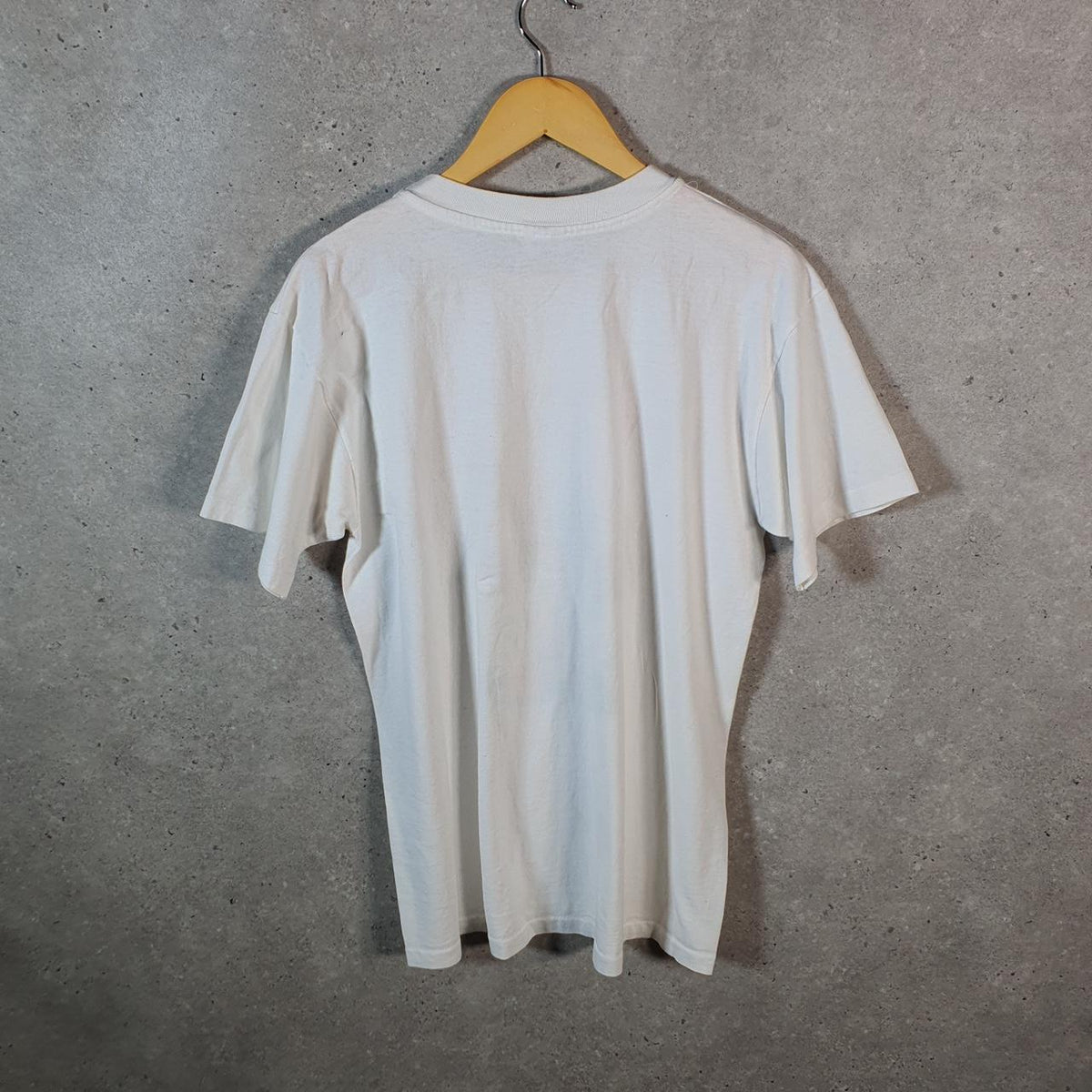 Vintage Anvil Ribbon Jewels Graphic USA 90s USA Single Stitch T Shirt Men’s Large White C9473