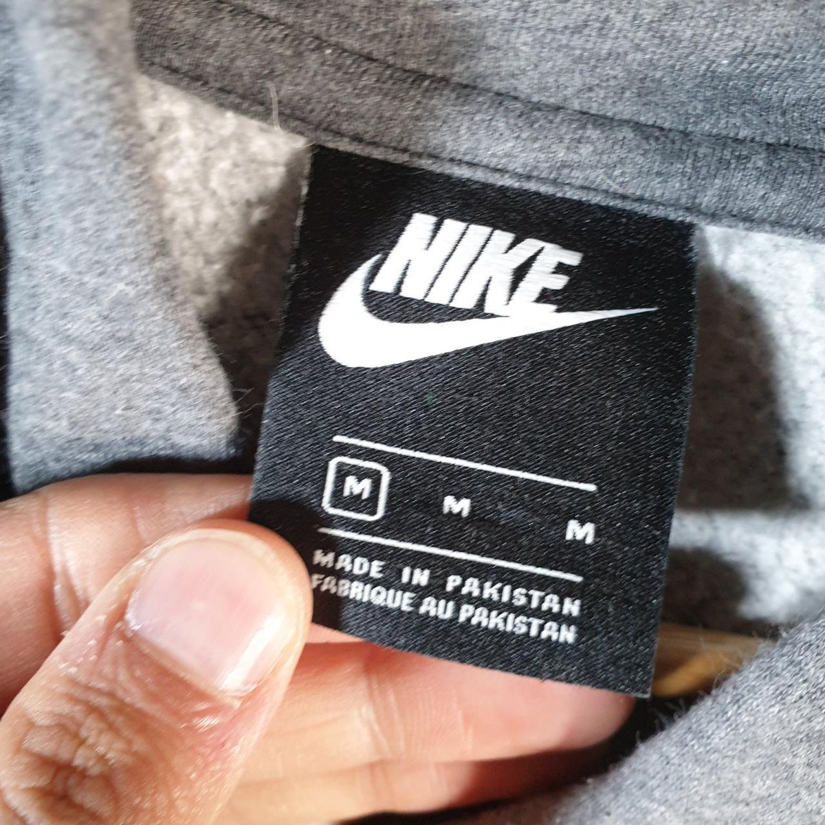Vintage Nike Club Embroidered Hoodie Men’s Medium Grey Swoosh Y2K Pullover