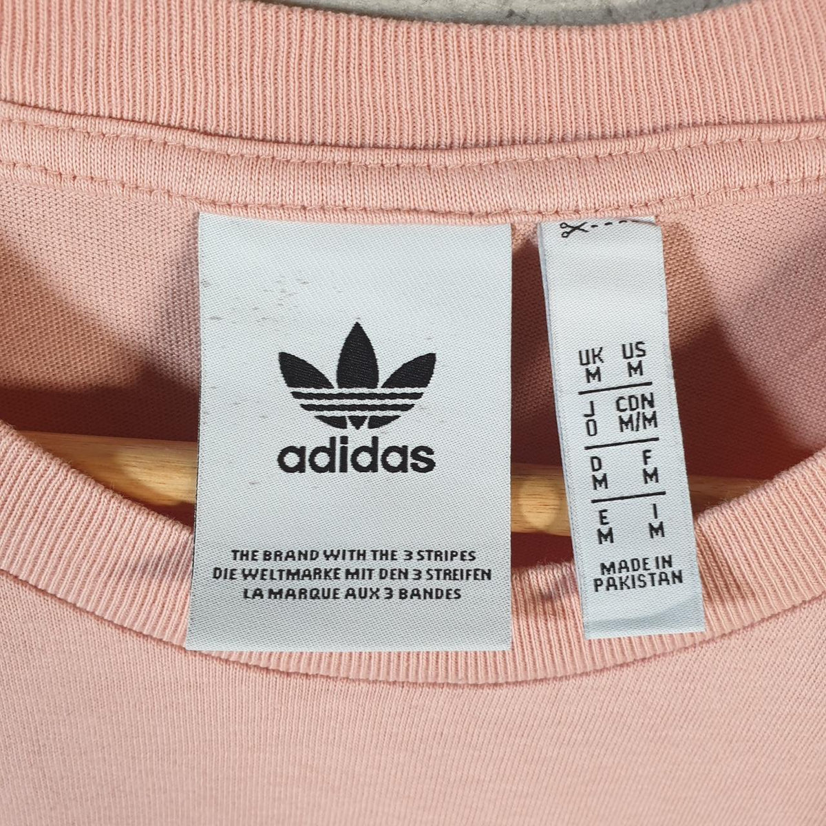 Vintage Adidas Trefoil T Shirt Men’s Medium Pink Spellout Logo Athletic