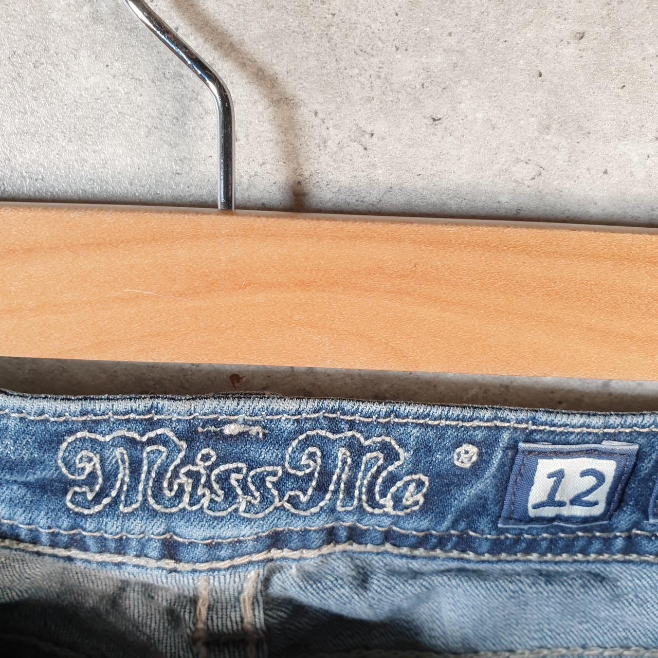 Vintage Miss Me Baggy Y2K Hip Hop Jeans Shorts Jorts Womens W24 Blue Denim Low Rise