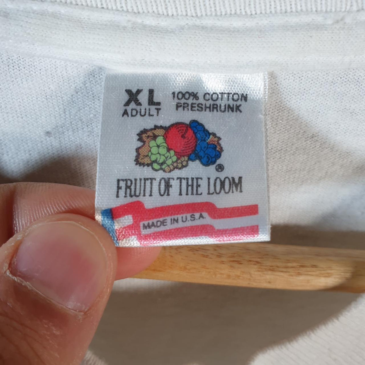Vintage Fruit of the Loom Wisconsin Badgers 90s Single Stitch T Shirt Men’s XL White C8907