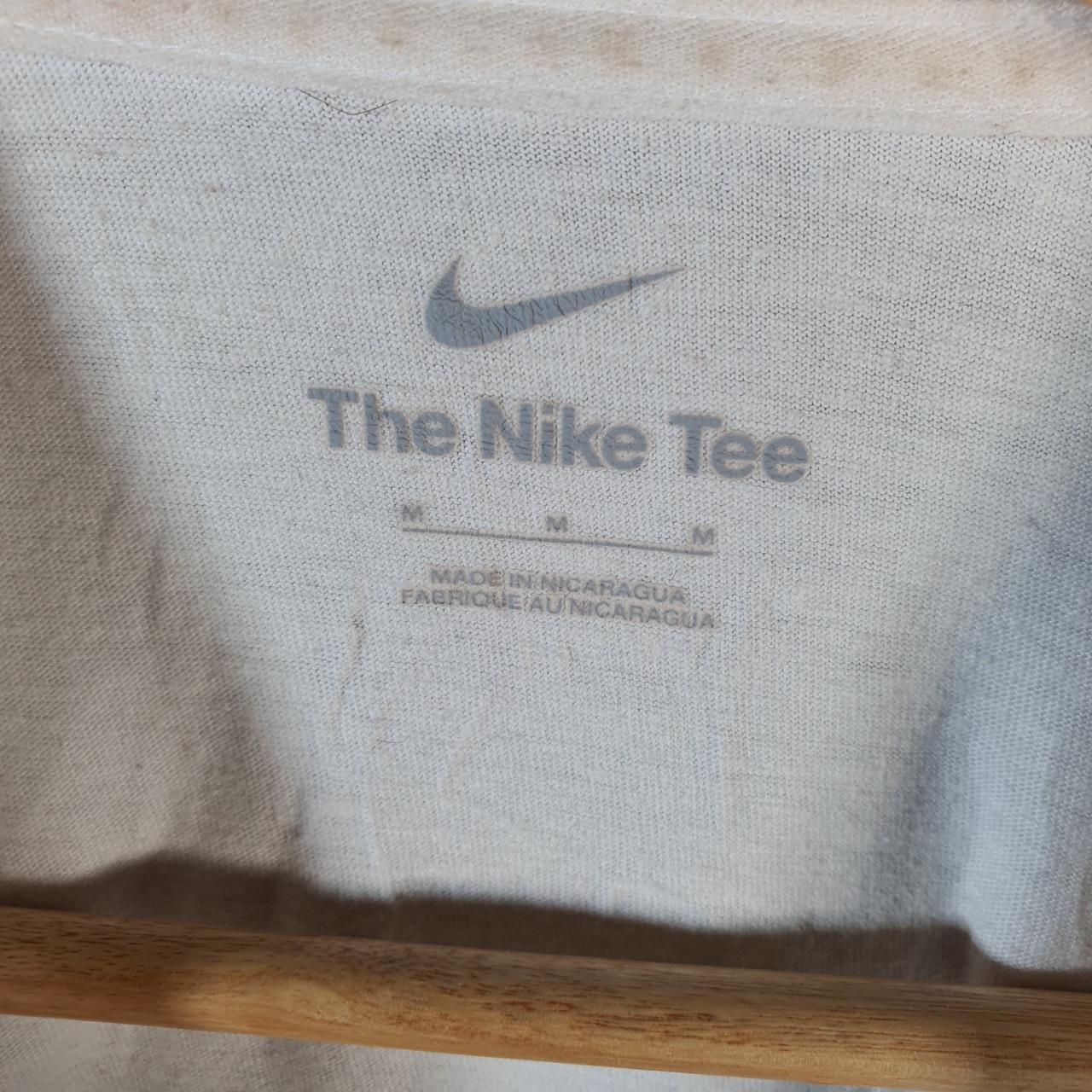 Vintage Nike Club Spellout T Shirt Men’s Medium White Logo Swoosh Athletic