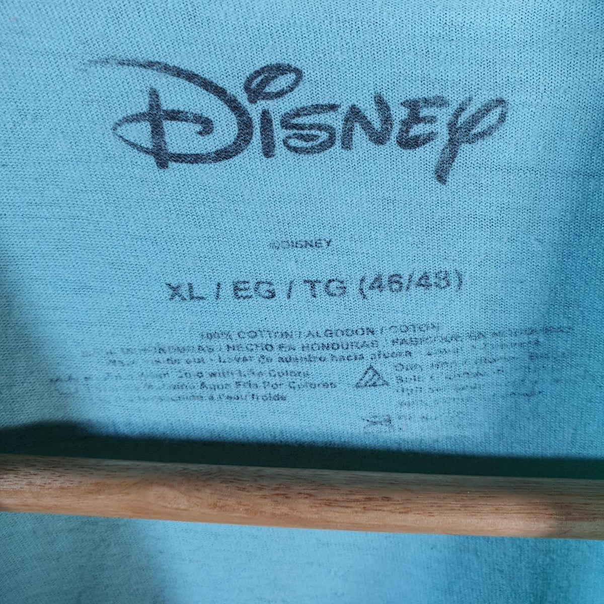 Vintage Disney Family Fun Land Mickey Mouse T Shirt Men’s XL Blue Graphic Cartoon
