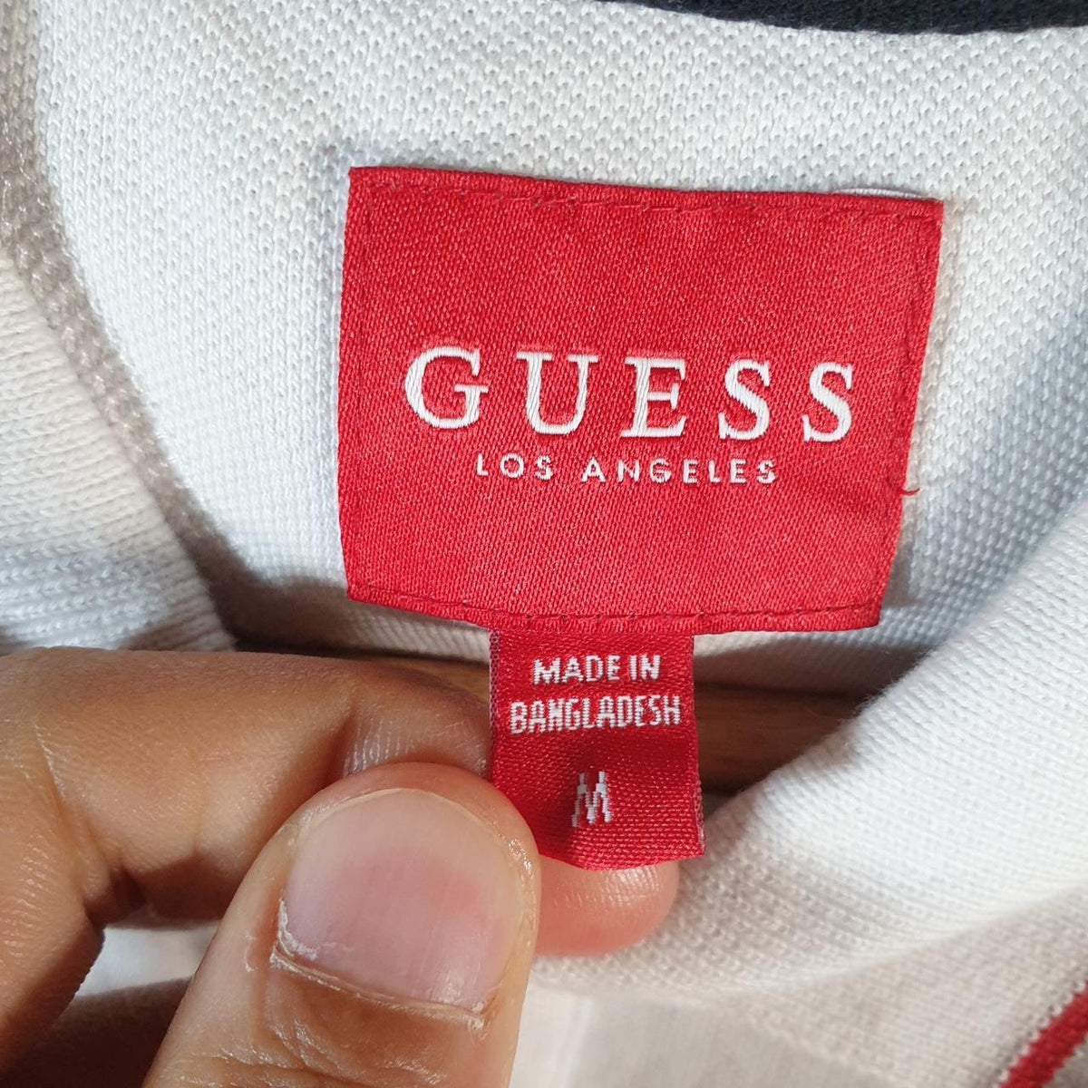 Vintage Guess Los Angeles Polo Shirt Men’s Medium White Graphic Spellout Logo