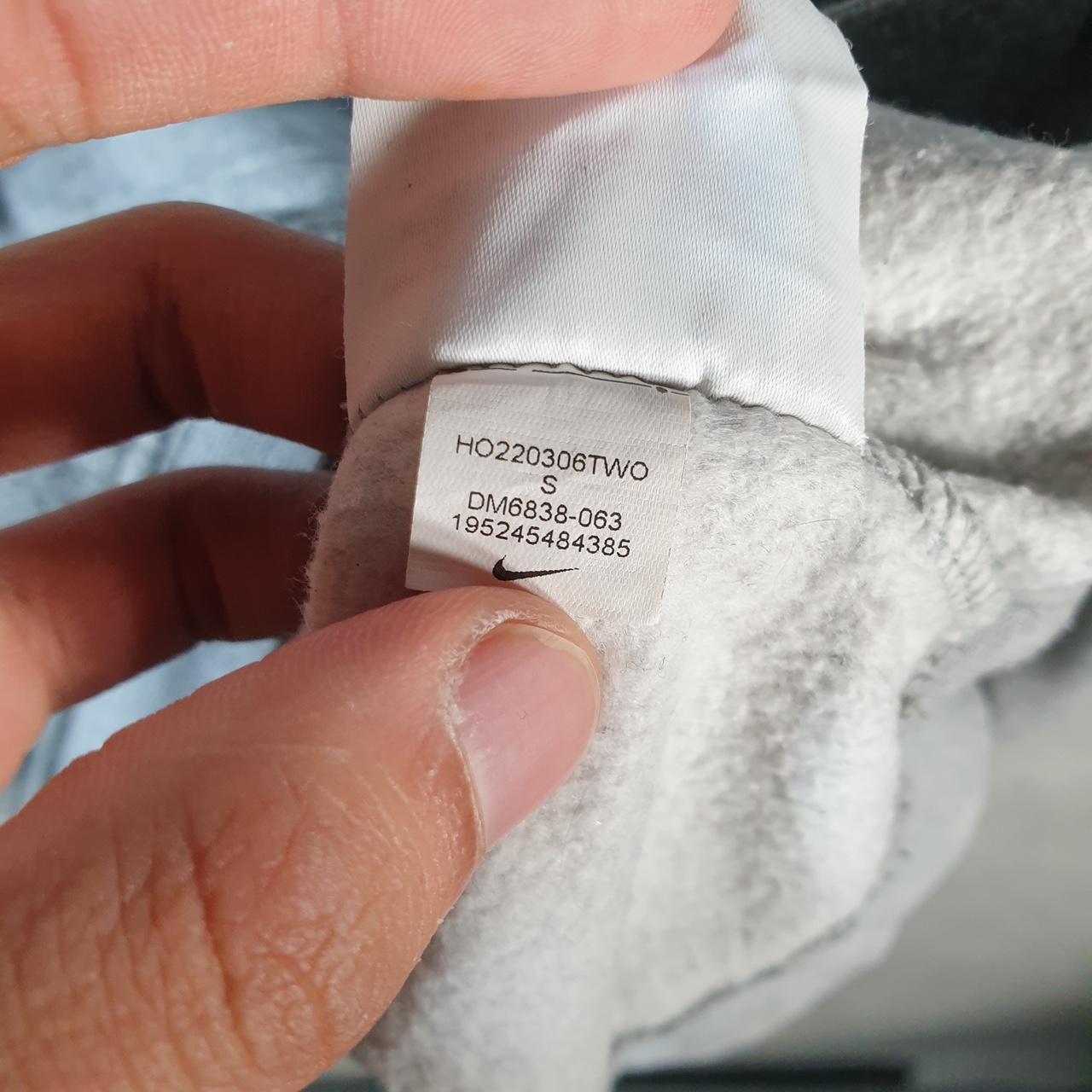 Vintage Nike Club Hoodie Men’s Small Grey Centre Swoosh Y2K Pullover Sweatshirt Logo