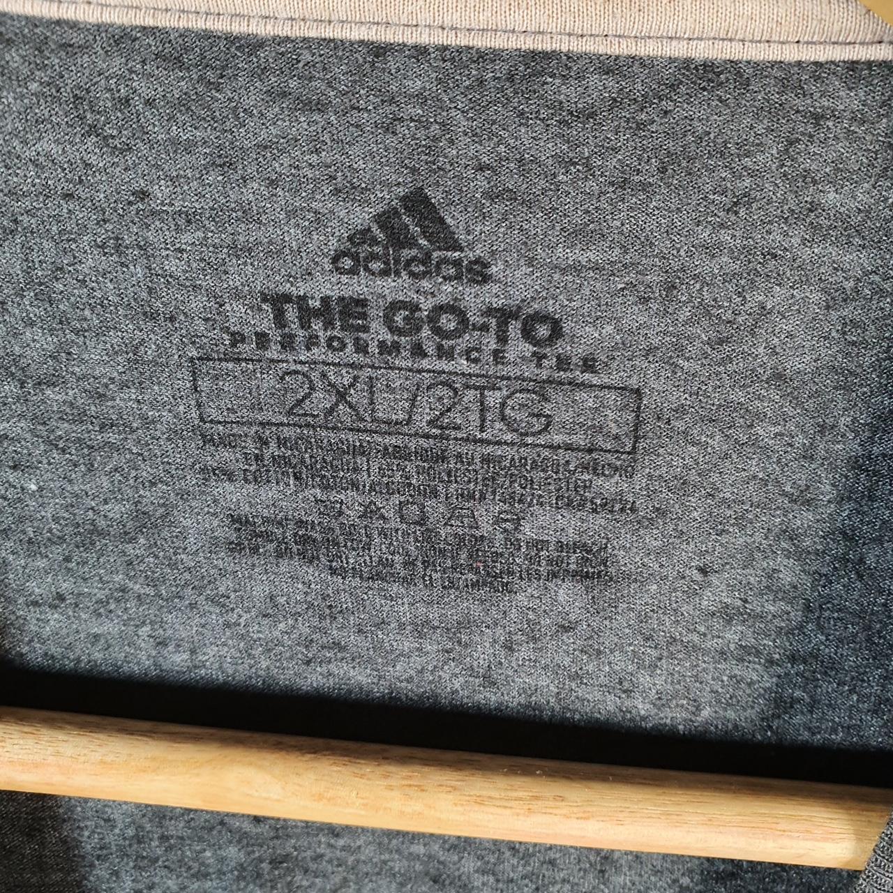 Vintage Adidas Go To Performance Tee T Shirt Men’s 2XL Grey Three Stripes Logo Athletic