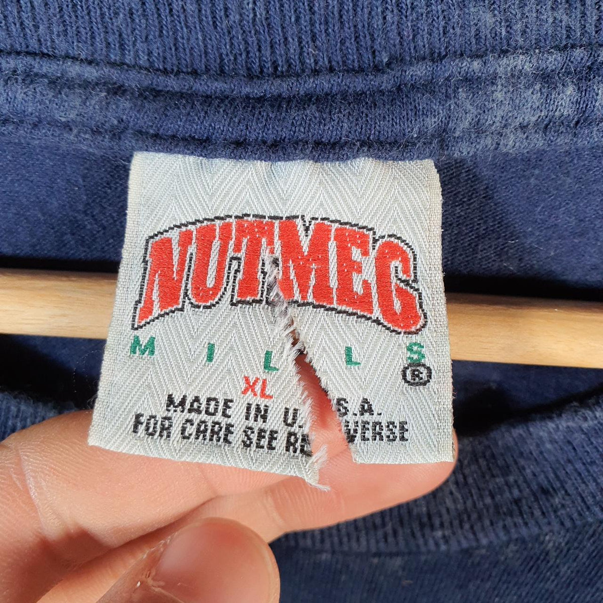 Vintage Nutmeg Cleveland NFL 1993 Single Stitch T Shirt Men’s XL Navy Blue Big Fish Vintage