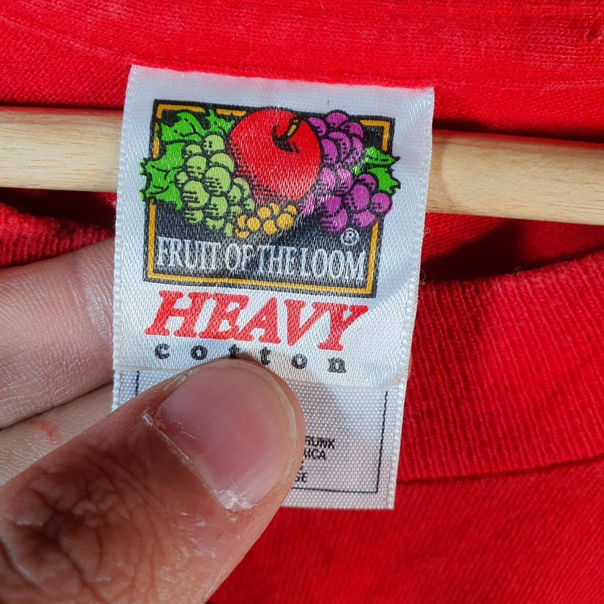 Vintage Heavy Fruit of the Loom Disney Mickey Mouse 90s USA Single Stitch T Shirt Men’s XL Red Big Fish Vintage