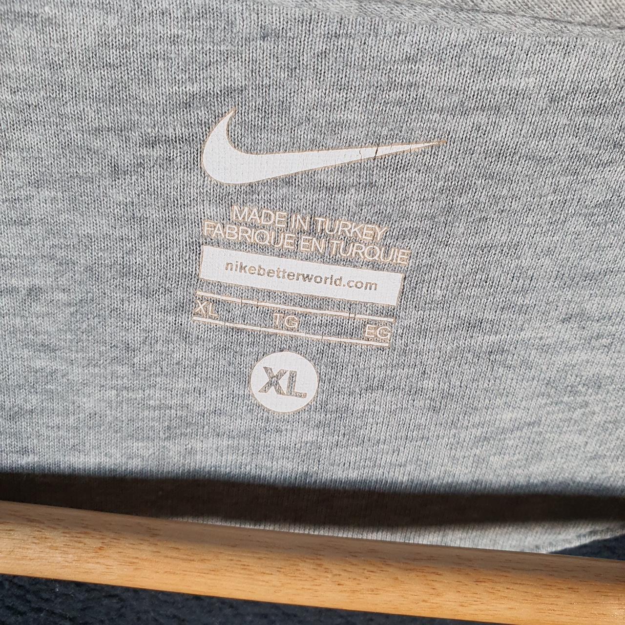 Vintage Nike Club Embroidered Sweatshirt Men’s XL Black Swoosh Y2K Pullover Logo