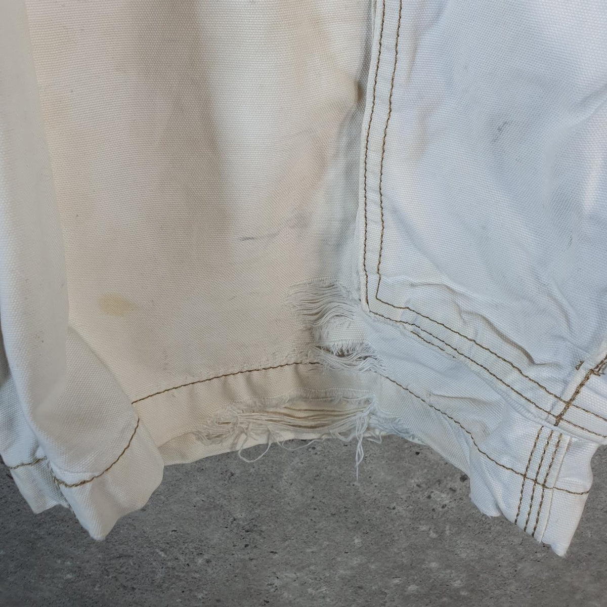 Vintage Carhartt Baggy Carpenter Shorts Jorts Cargo Men’s W36 Beige Relaxed Fit Workwear Big Fish Vintage